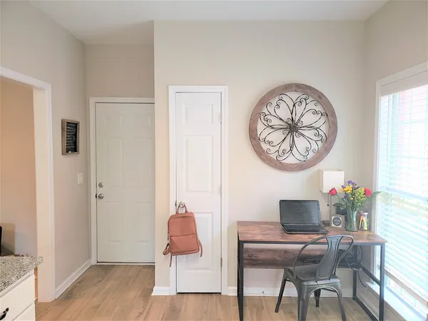 a view of utility room