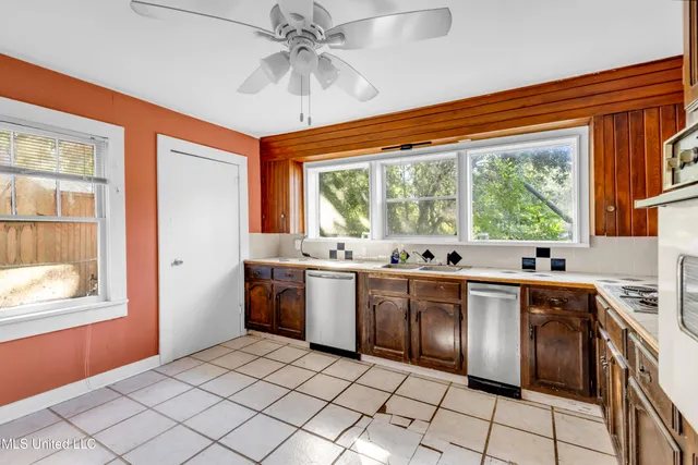 $187,500 | 718 Signal Street, Ocean Springs, MS 39564