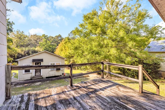 $187,500 | 718 Signal Street, Ocean Springs, MS 39564