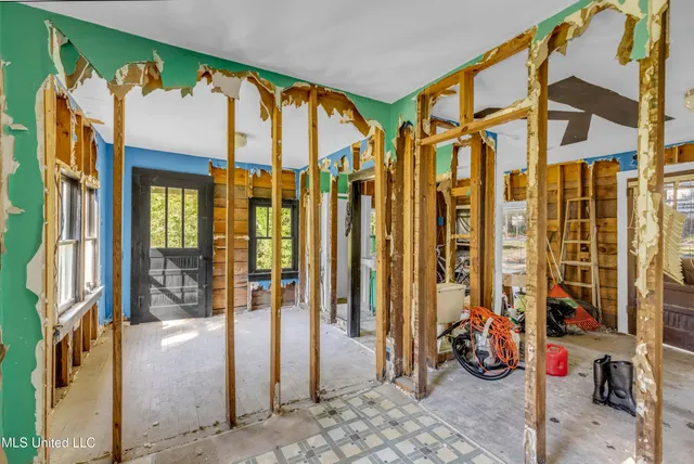 $187,500 | 718 Signal Street, Ocean Springs, MS 39564