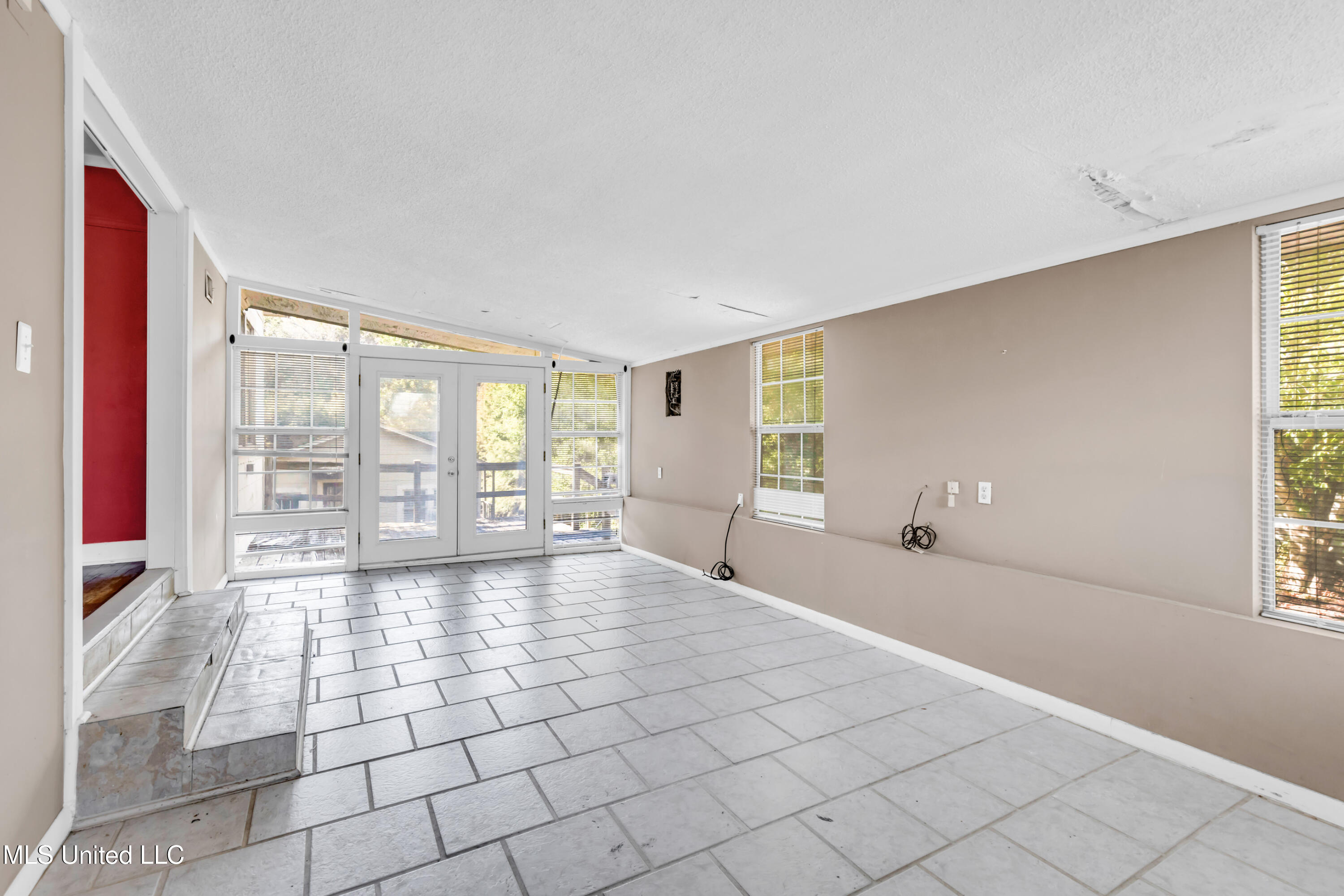 718 Signal Street Ocean Springs, MS 39564 - Photo 7 of 33 718SignalSt-7