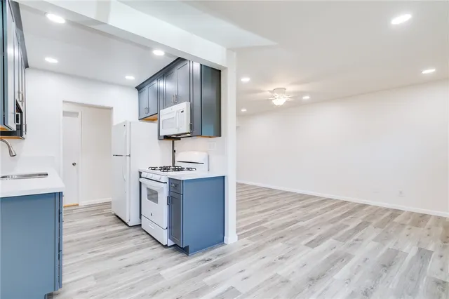 $2,800 | 951 South Idaho Street, Unit 69, La Habra, CA 90631