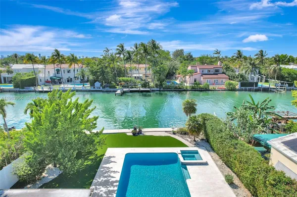 $7,400,000 | 4560 Prairie Avenue, Miami Beach, FL 33140