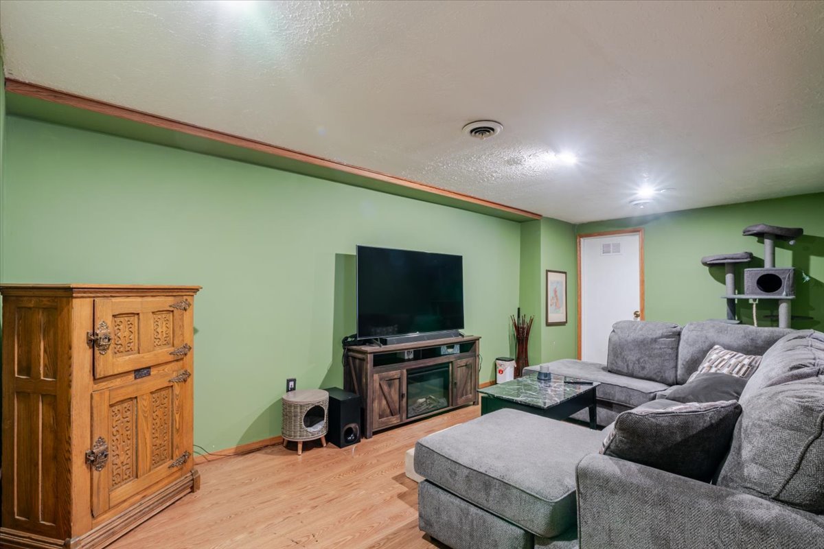 405 West Raab Road Normal, IL 61761 - Photo 17 of 29