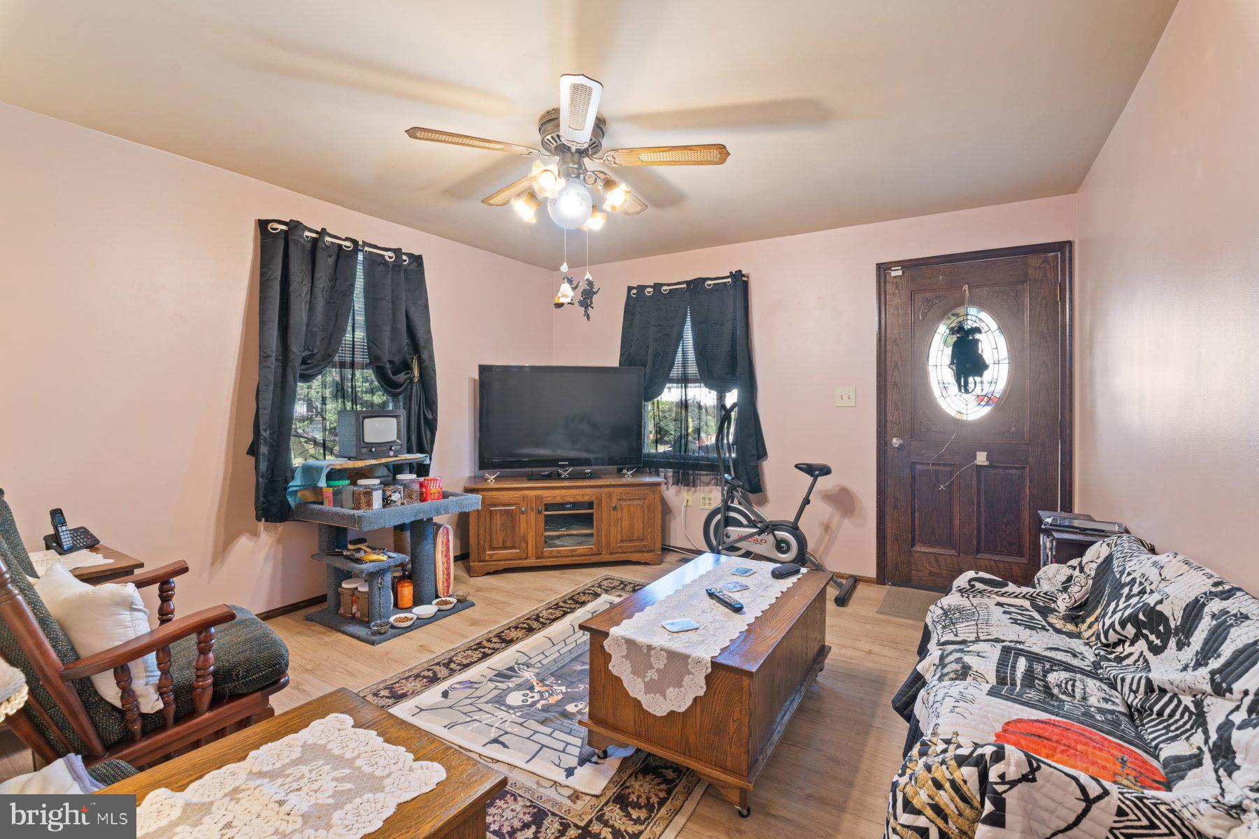 8335 Bletzer Road Dundalk, MD 21222 - Photo 7 of 34 Gallery Image 7