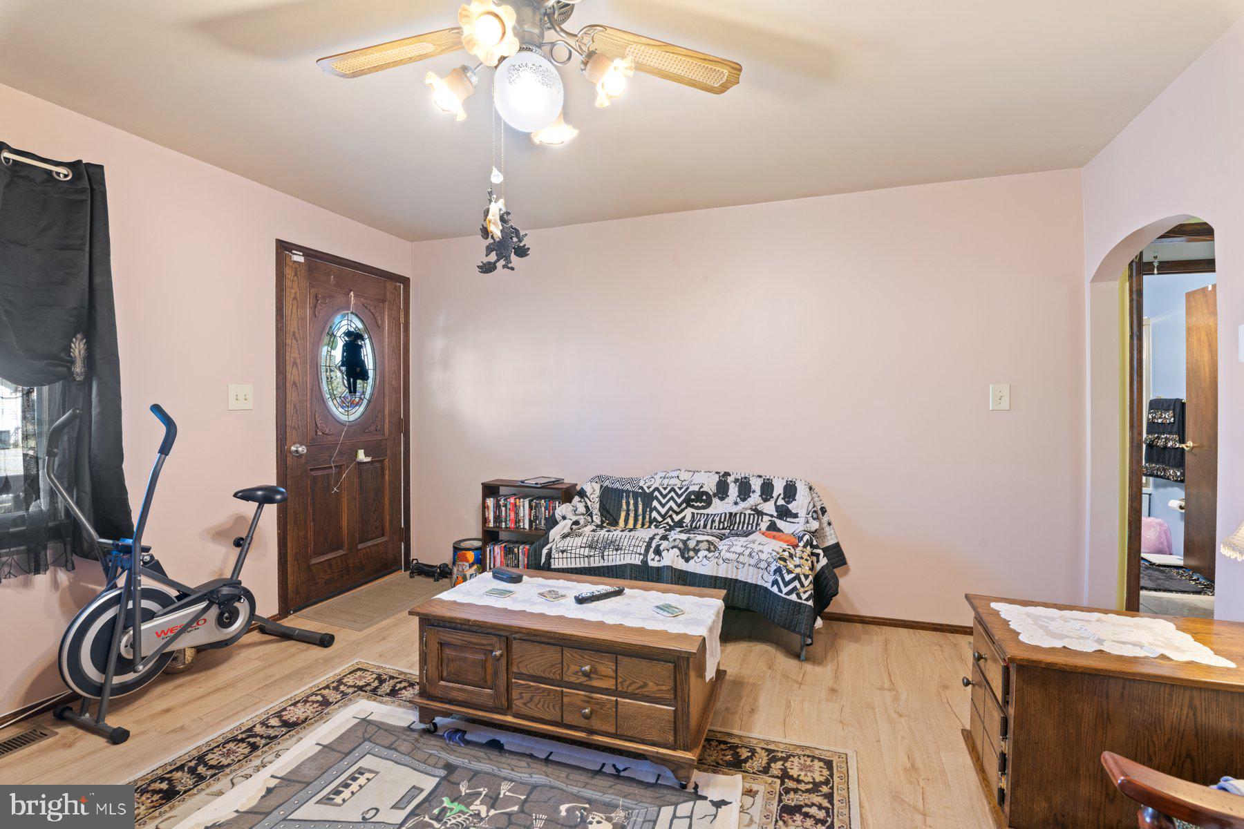 8335 Bletzer Road Dundalk, MD 21222 - Photo 8 of 34 Gallery Image 8