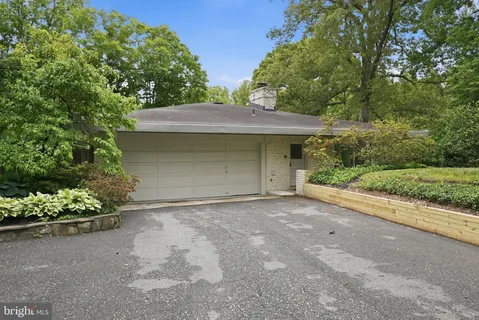 $1,950,000 | 6929 Carmichael Avenue, Bethesda, MD 20817