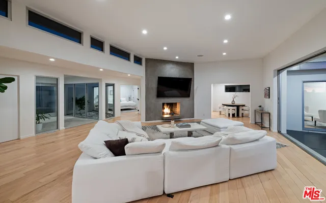 $29,950 | 10134 Angelo View Drive, Beverly Hills, CA 90210