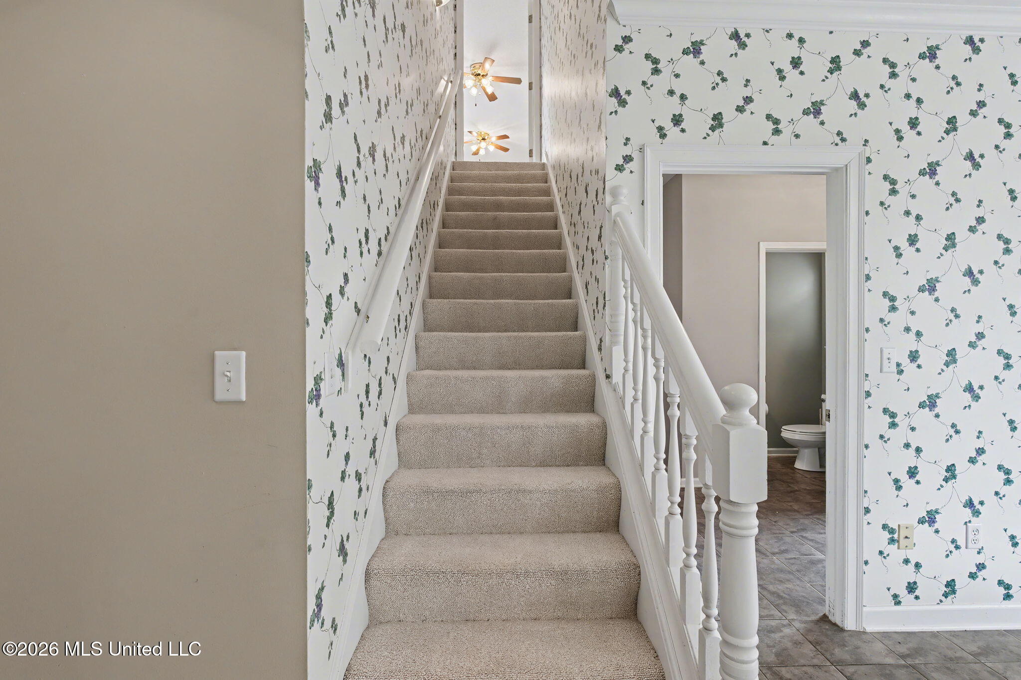 655 Long Street Southaven, MS 38672 - Photo 25 of 41 Stairs to Upstairs