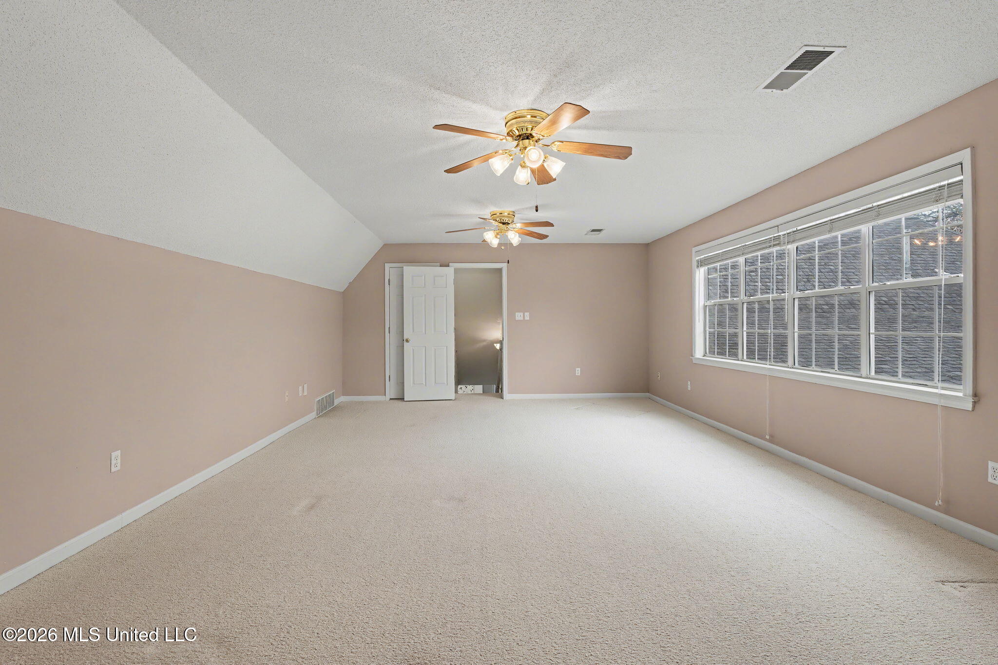 655 Long Street Southaven, MS 38672 - Photo 27 of 41 Game Room
