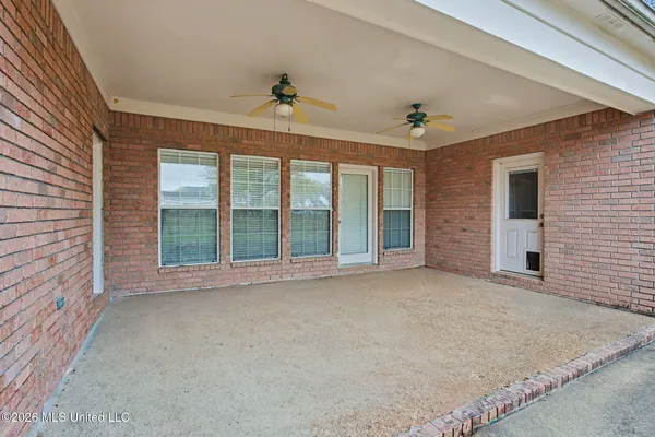 $425,000 | 655 Long Street, Southaven, MS 38672
