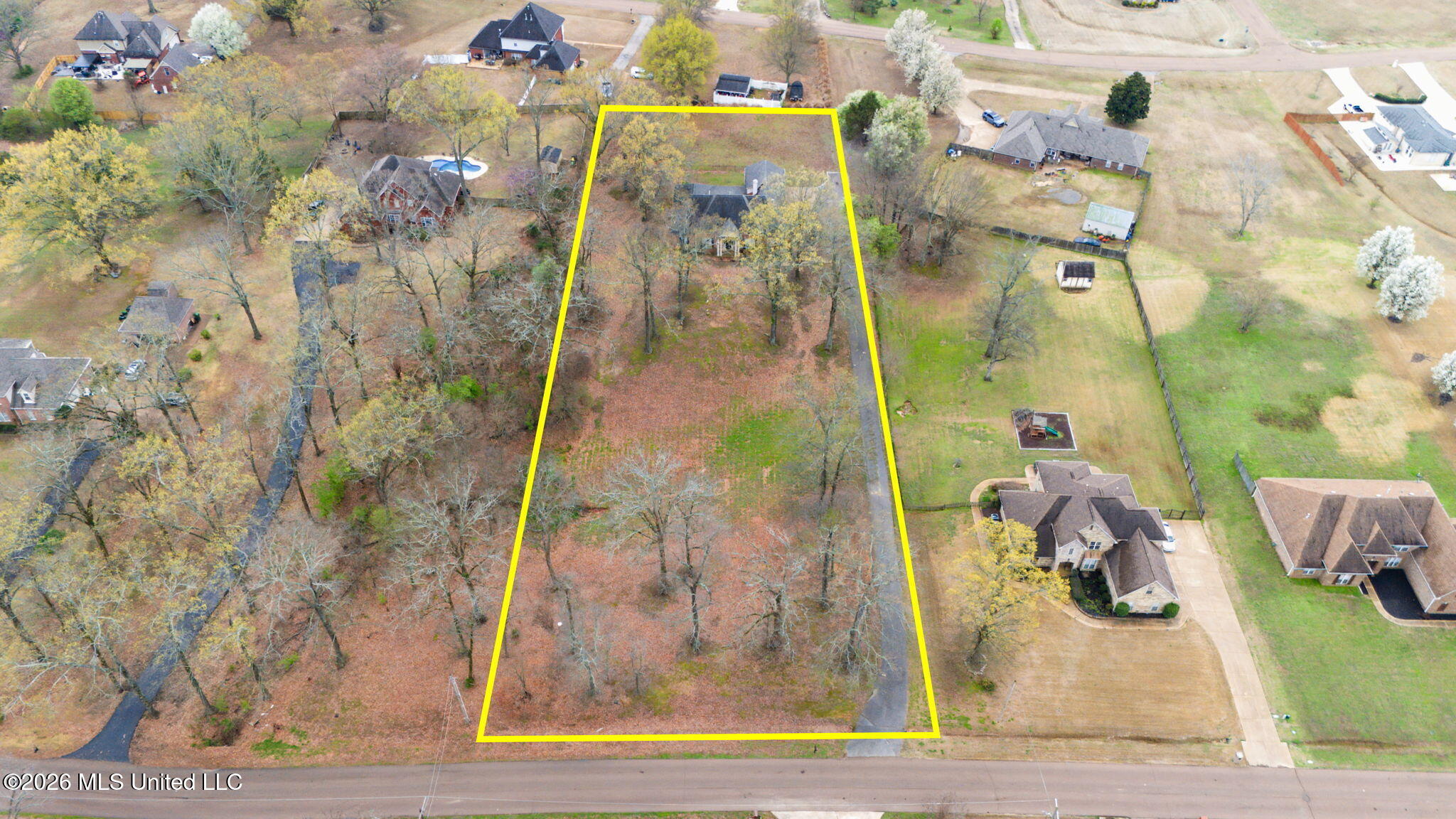 655 Long Street Southaven, MS 38672 - Photo 39 of 41 Estimated Property Lines