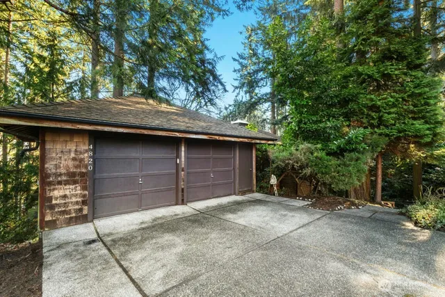 $3,750 | 4820 91st Avenue Southeast, Mercer Island, WA 98040