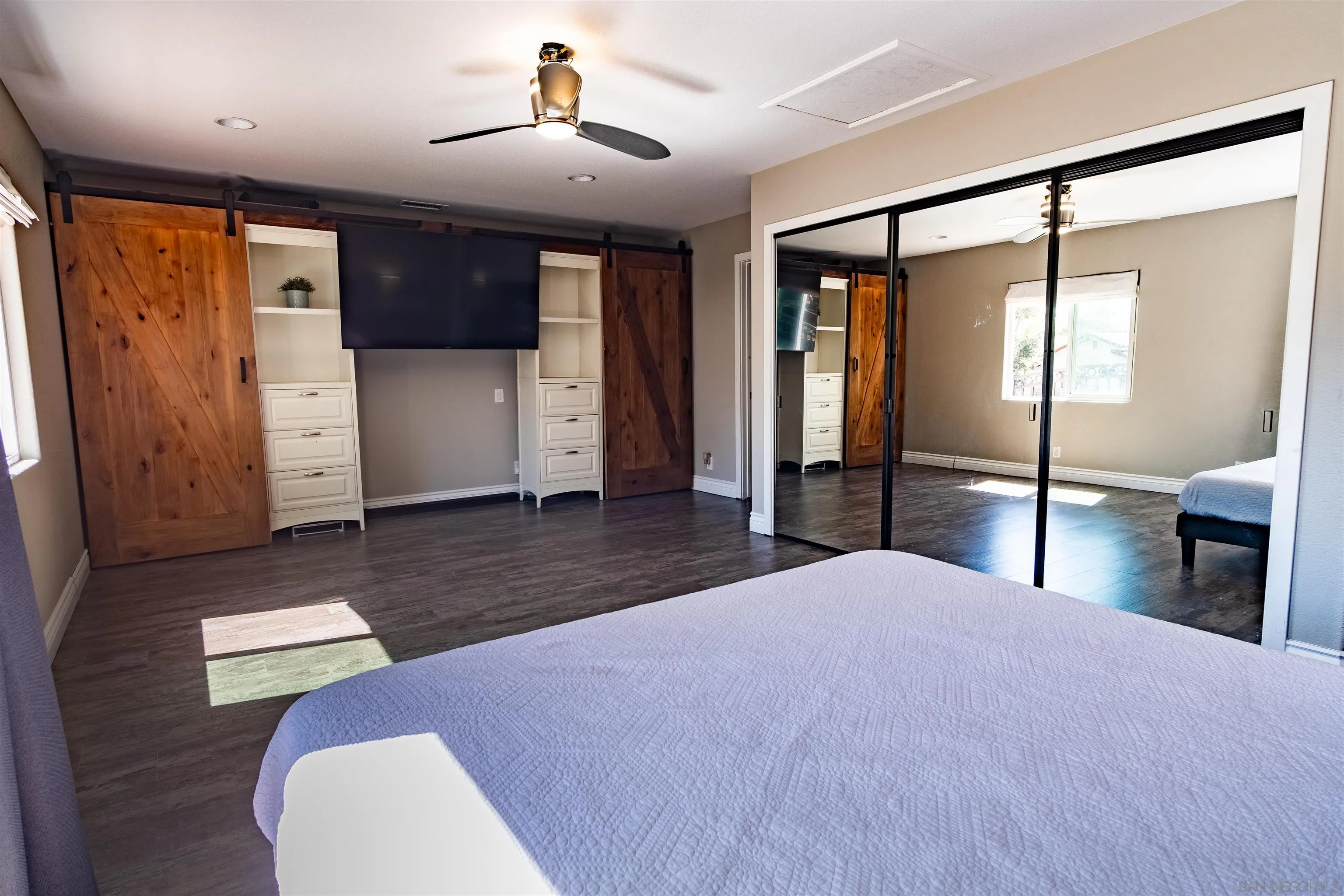 853 Crescent Drive Vista, CA 92084 - Photo 17 of 70