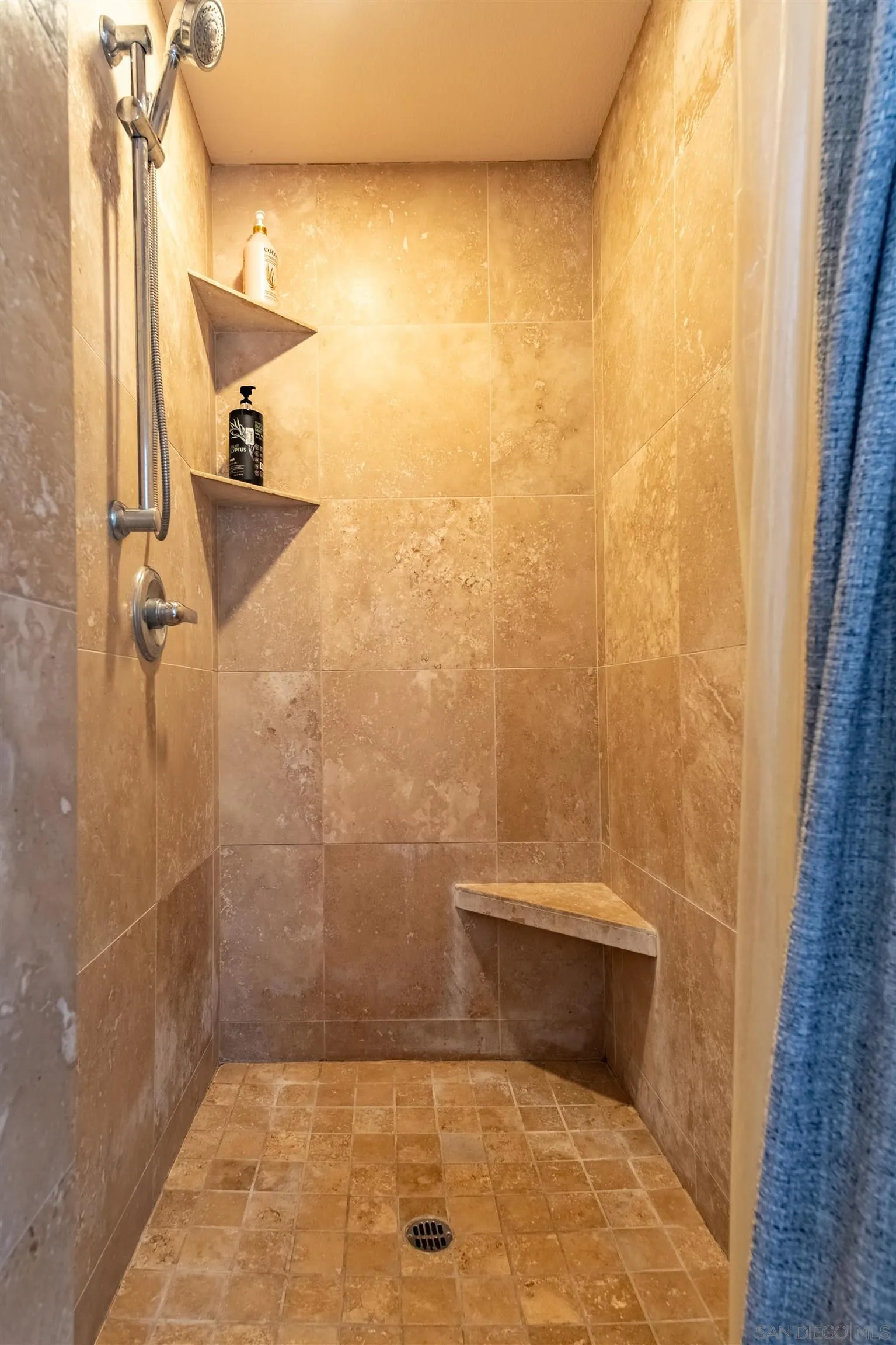 853 Crescent Drive Vista, CA 92084 - Photo 30 of 70