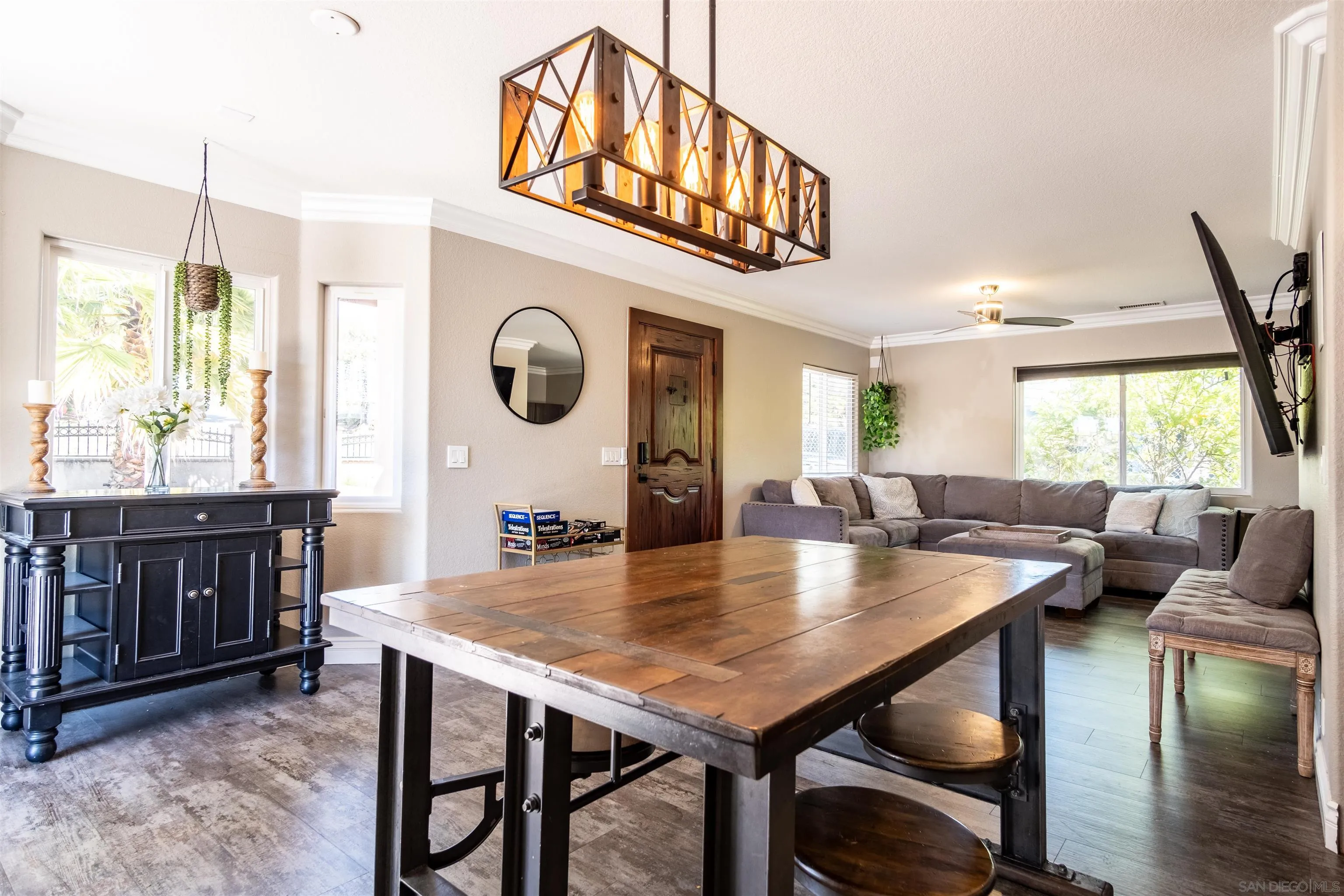 853 Crescent Drive Vista, CA 92084 - Photo 4 of 70