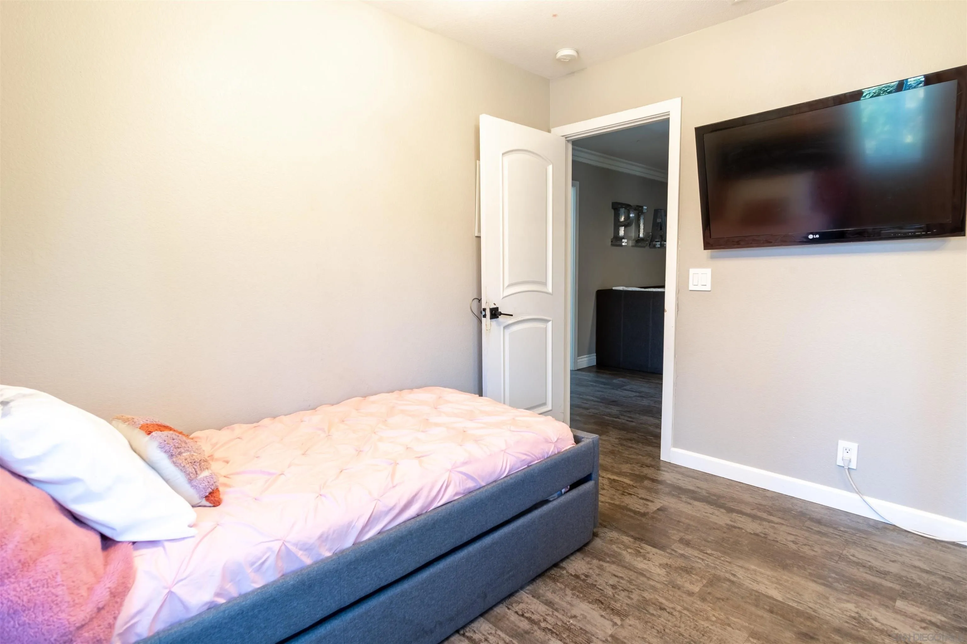 853 Crescent Drive Vista, CA 92084 - Photo 53 of 70