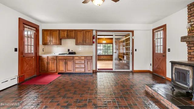 $450,000 | 17 Kittredge Road, Pittsfield, MA 01201