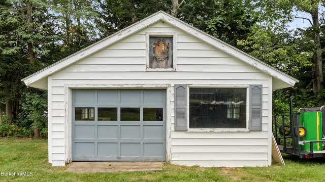 $450,000 | 17 Kittredge Road, Pittsfield, MA 01201