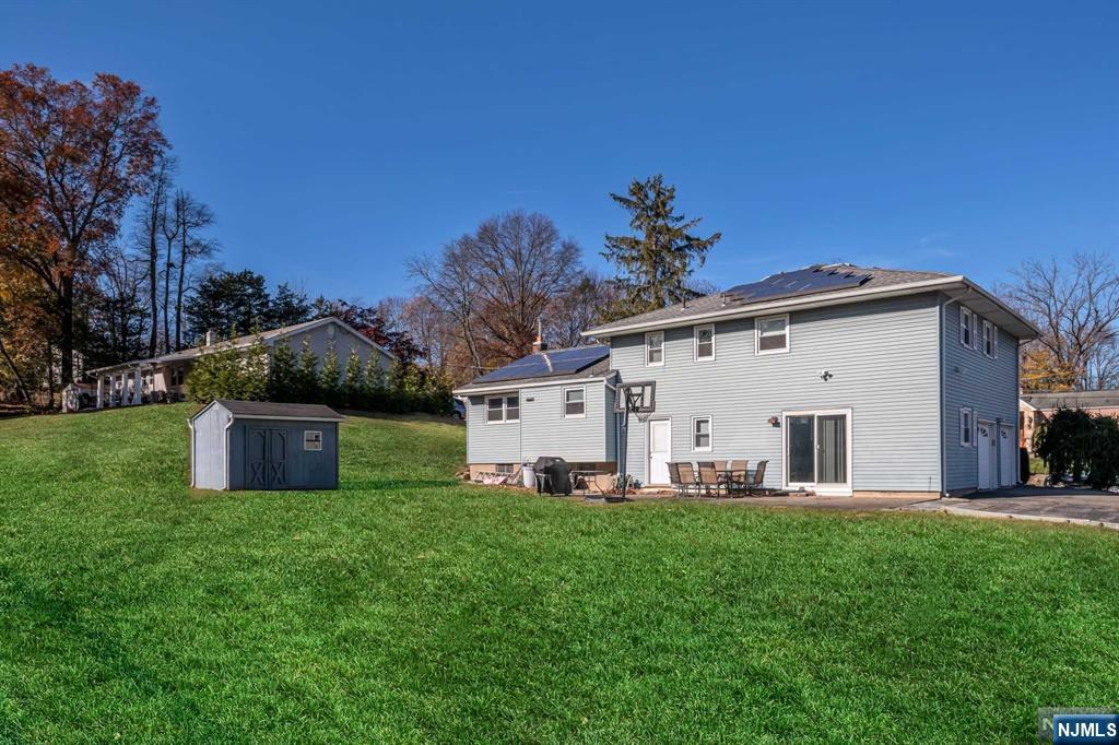 11 King Court Wayne, NJ 07470 - Photo 27 of 30