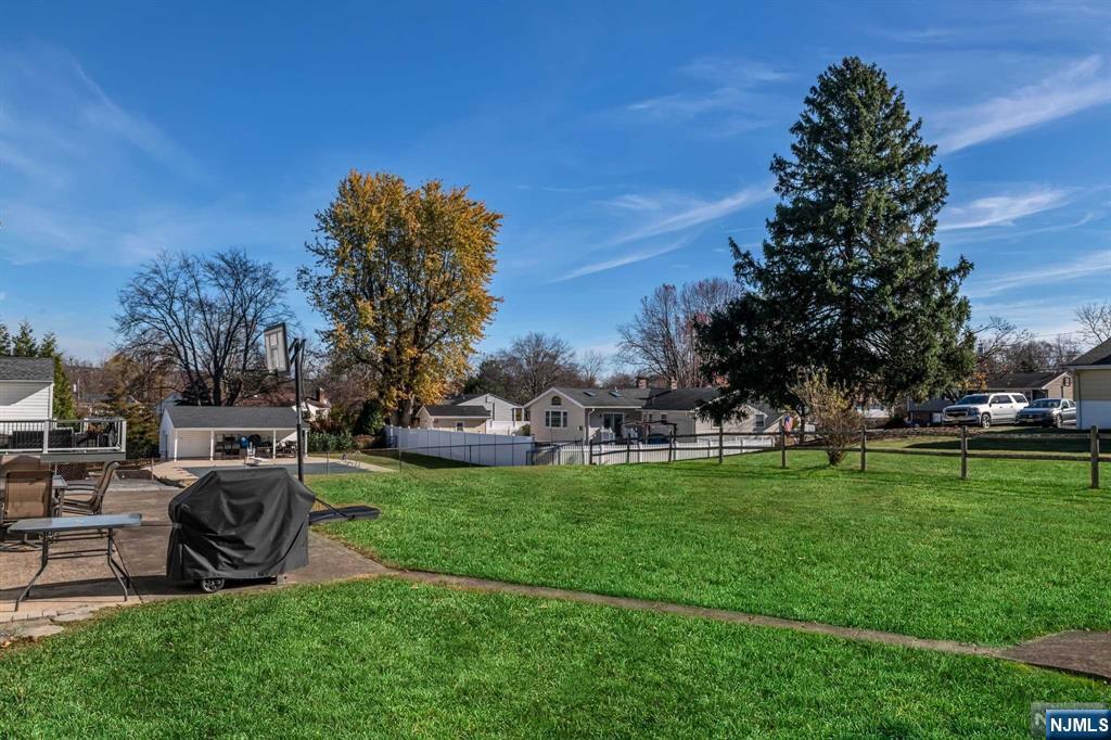 11 King Court Wayne, NJ 07470 - Photo 29 of 30