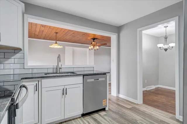 $274,950 | 501 Lester Avenue Northeast, Roanoke, VA 24012