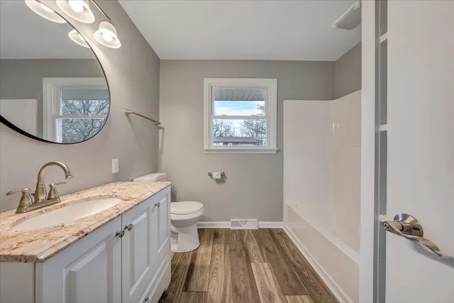 $274,950 | 501 Lester Avenue Northeast, Roanoke, VA 24012