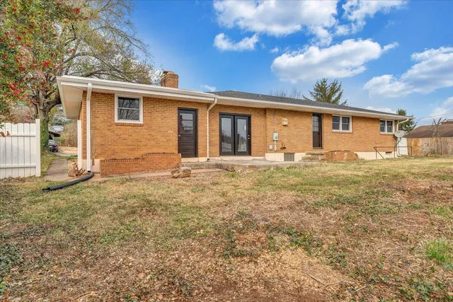 $274,950 | 501 Lester Avenue Northeast, Roanoke, VA 24012