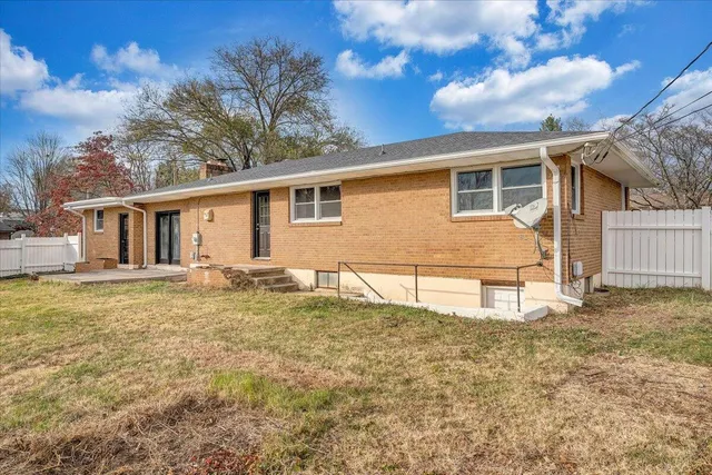 $274,950 | 501 Lester Avenue Northeast, Roanoke, VA 24012