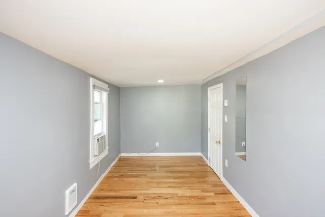 $2,000 | 217 Grafton Street, Unit 2, Shrewsbury, MA 01545