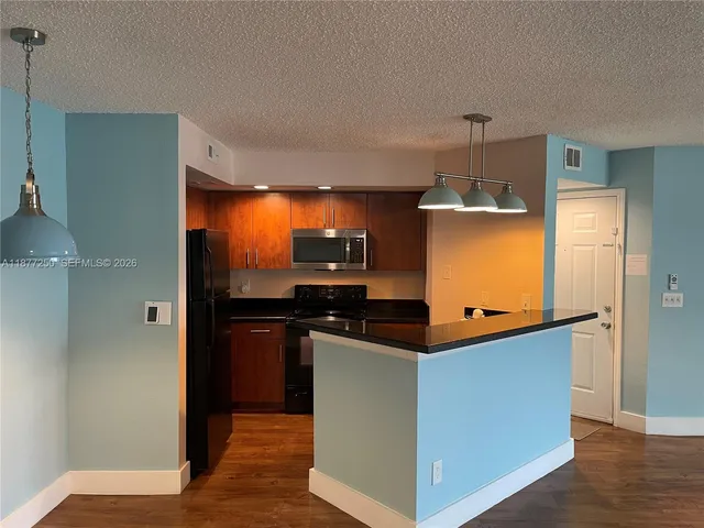 $2,400 | 12760 Vista Isles Drive, Unit 711, Sunrise, FL 33325