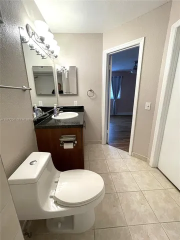 $2,400 | 12760 Vista Isles Drive, Unit 711, Sunrise, FL 33325