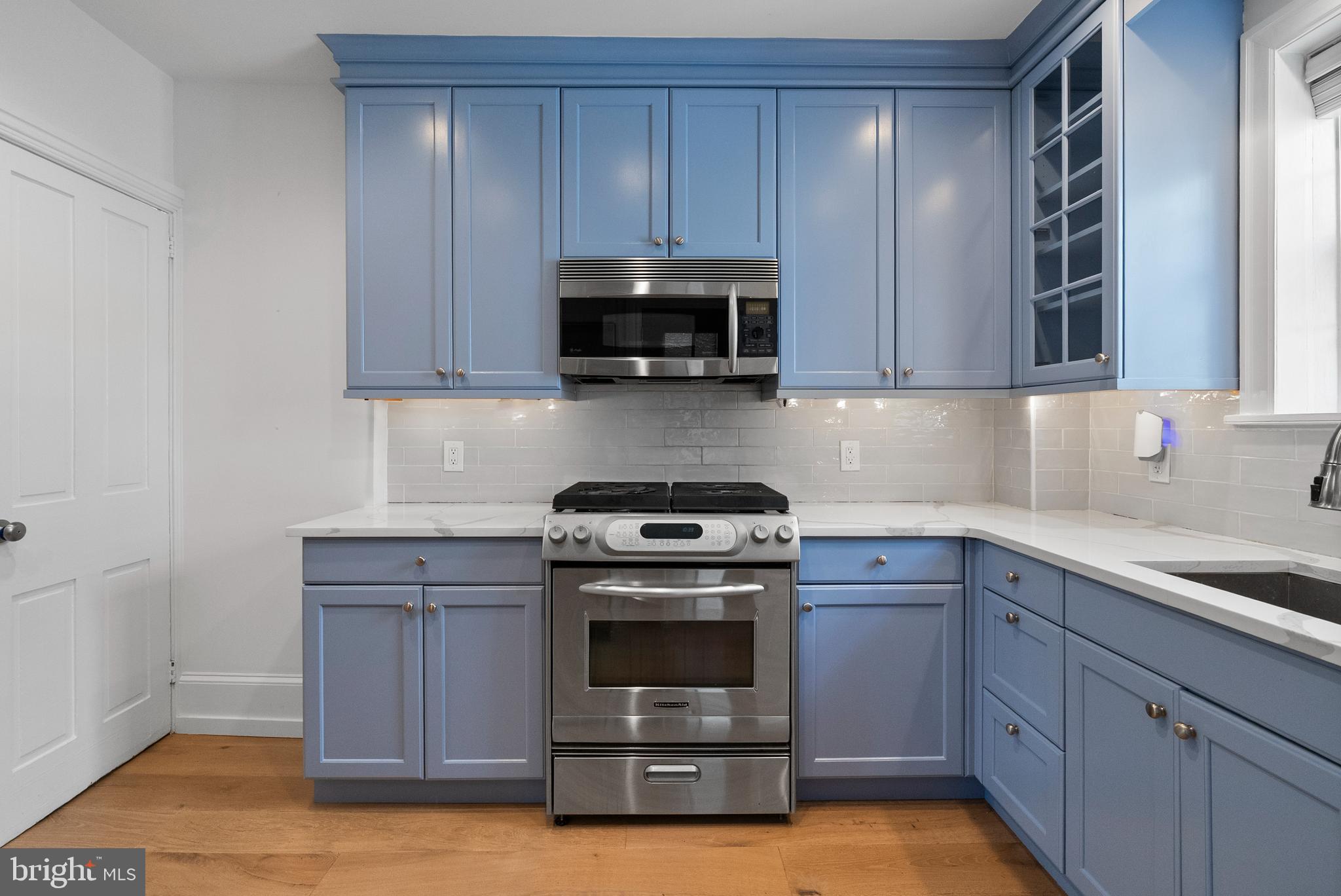 2215 Pine Street Philadelphia, PA 19103 - Photo 13 of 41