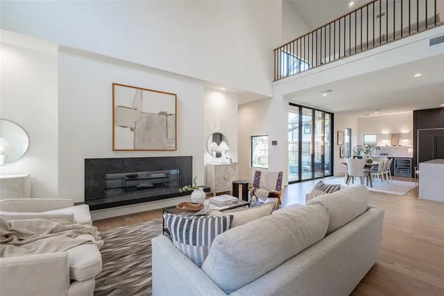 $1,875,000 | 7115 Casa Loma Avenue, Dallas, TX 75214