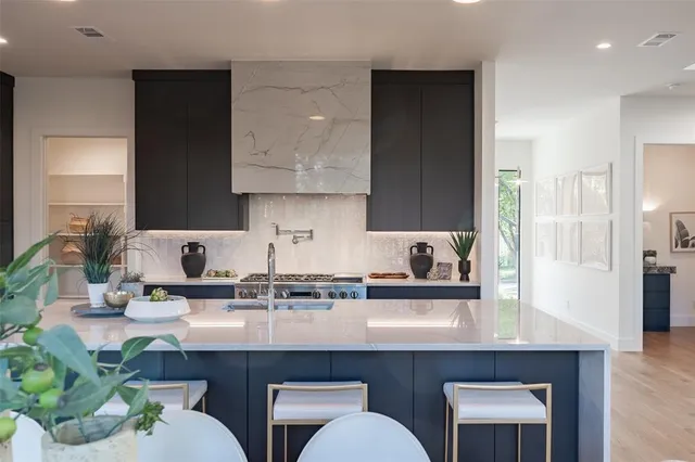 $1,875,000 | 7115 Casa Loma Avenue, Dallas, TX 75214