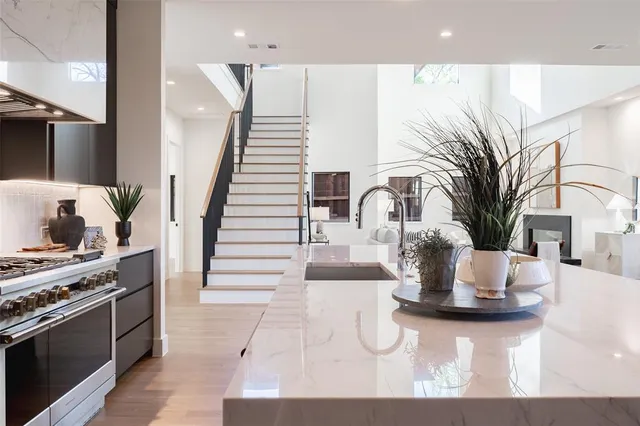 $1,875,000 | 7115 Casa Loma Avenue, Dallas, TX 75214