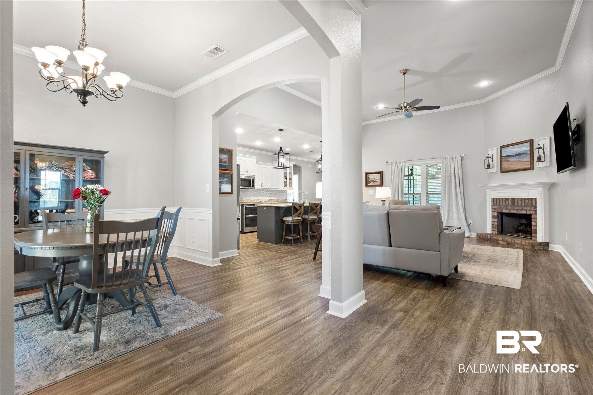 8975 Moses Way Theodore, AL 36582 - Photo 2 of 30