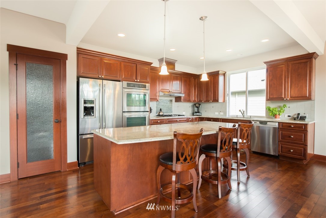 14908 97th Avenue Northeast Bothell, WA 98011 - Photo 6 of 25 Gallery Image 6