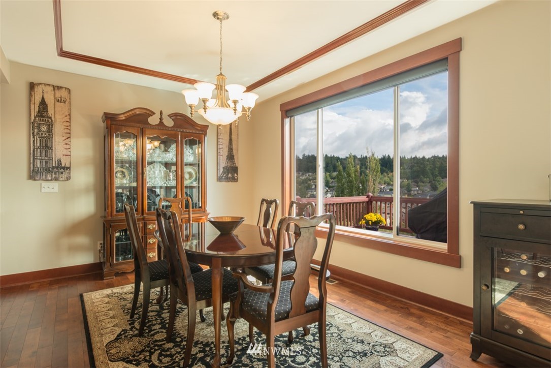 14908 97th Avenue Northeast Bothell, WA 98011 - Photo 9 of 25 Gallery Image 9