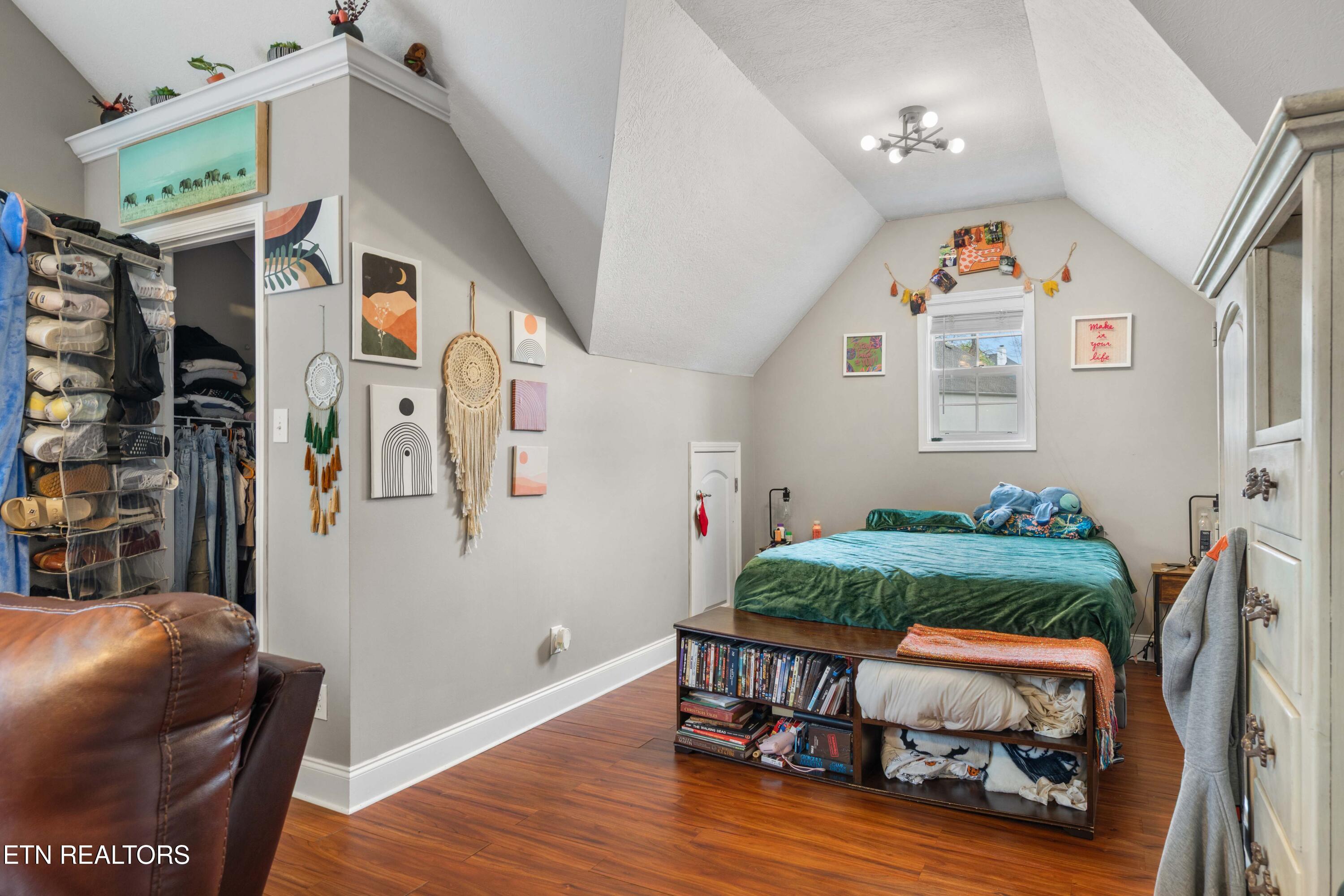 268 Windstone Boulevard Powell, TN 37849 - Photo 22 of 39 Second Floor Rec/Bonus Room/Bedroom 2