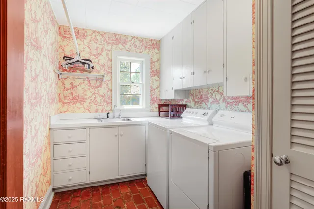 $1,985,000 | 130 Twin Oaks Boulevard, Lafayette, LA 70503