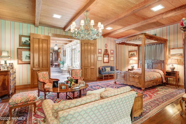 $1,985,000 | 130 Twin Oaks Boulevard, Lafayette, LA 70503
