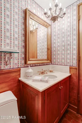 $1,985,000 | 130 Twin Oaks Boulevard, Lafayette, LA 70503