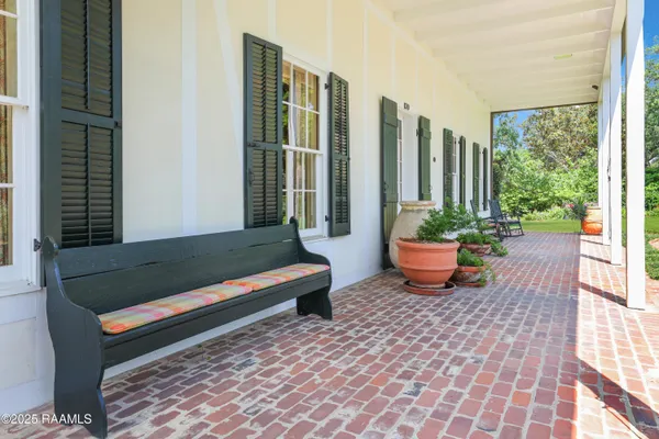 $1,885,000 | 130 Twin Oaks Boulevard, Lafayette, LA 70503