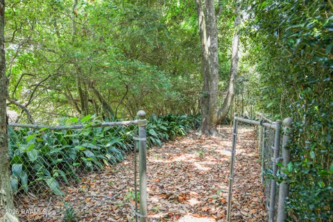 $1,885,000 | 130 Twin Oaks Boulevard, Lafayette, LA 70503