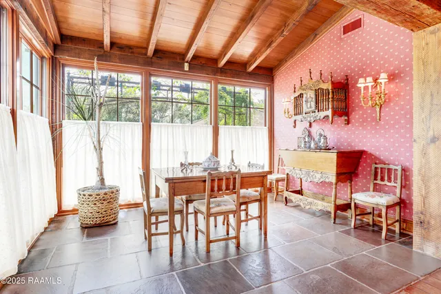 $1,985,000 | 130 Twin Oaks Boulevard, Lafayette, LA 70503