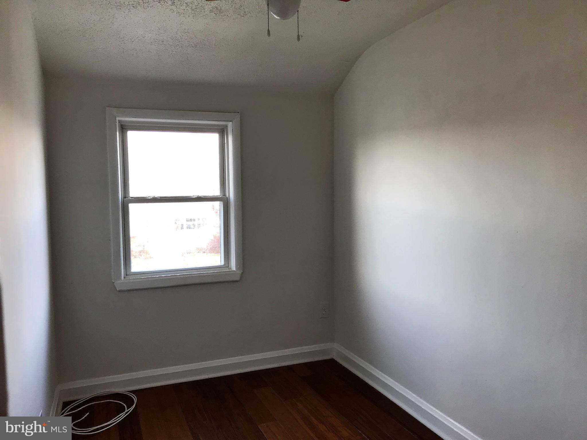 1905 Barry Road Dundalk, MD 21222 - Photo 12 of 23 a small space with a window