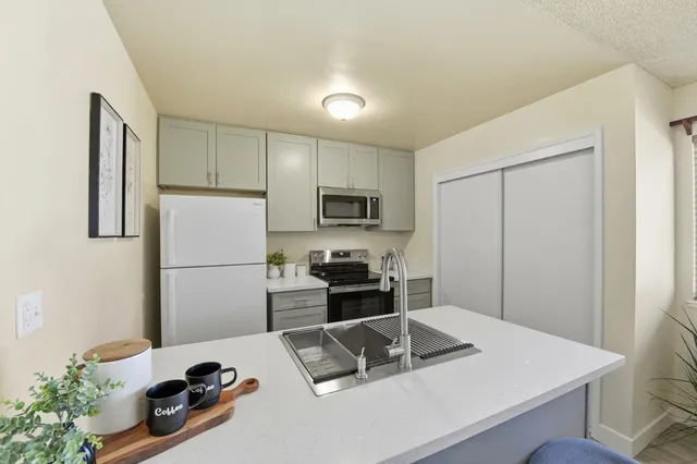 $530,000 | 5742 Playa Del Rey, Unit 1, San Jose, CA 95123