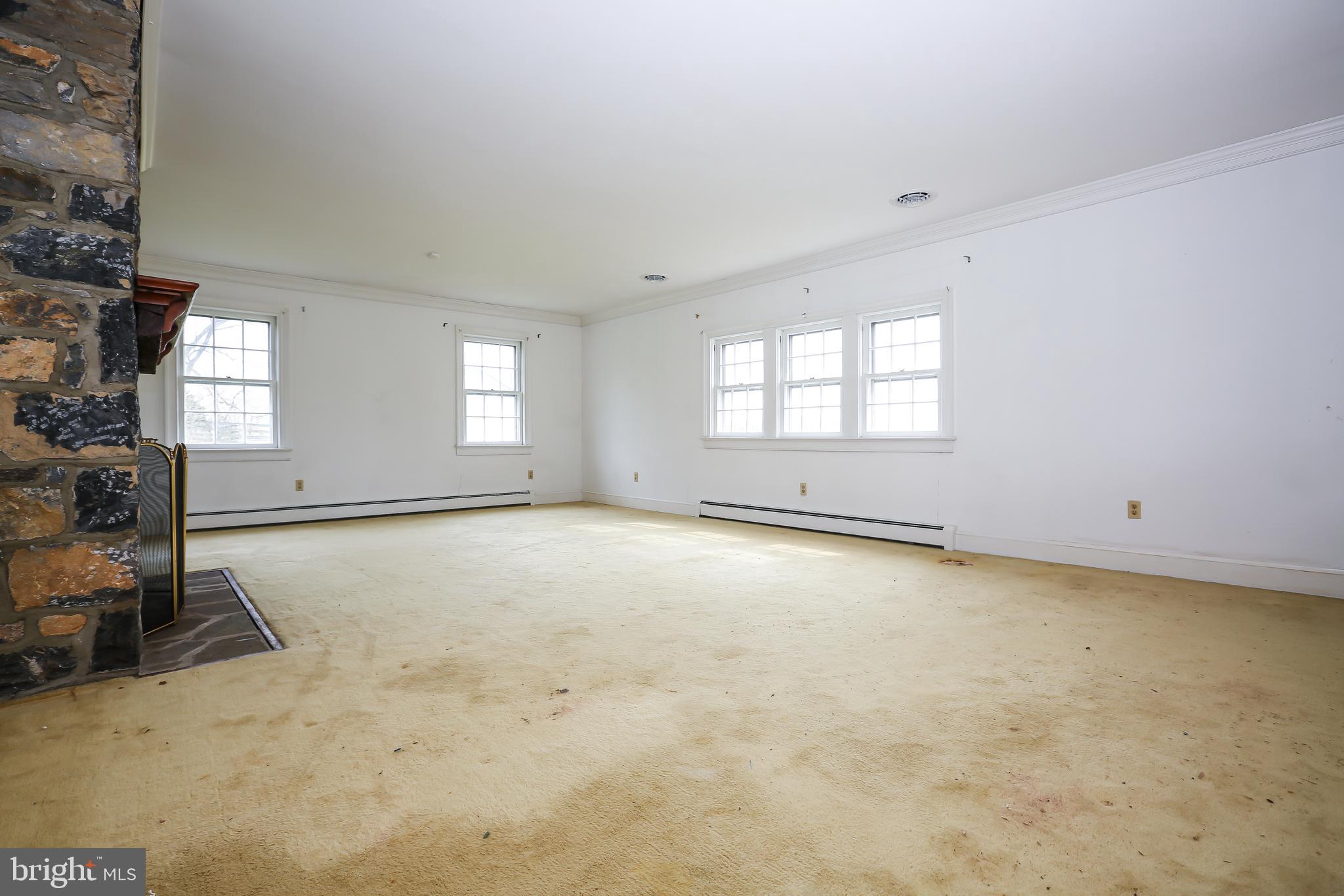 3019 Pyletown Road Boyce, VA 22620 - Photo 16 of 45 Formal Living Rm (lots of windows)
