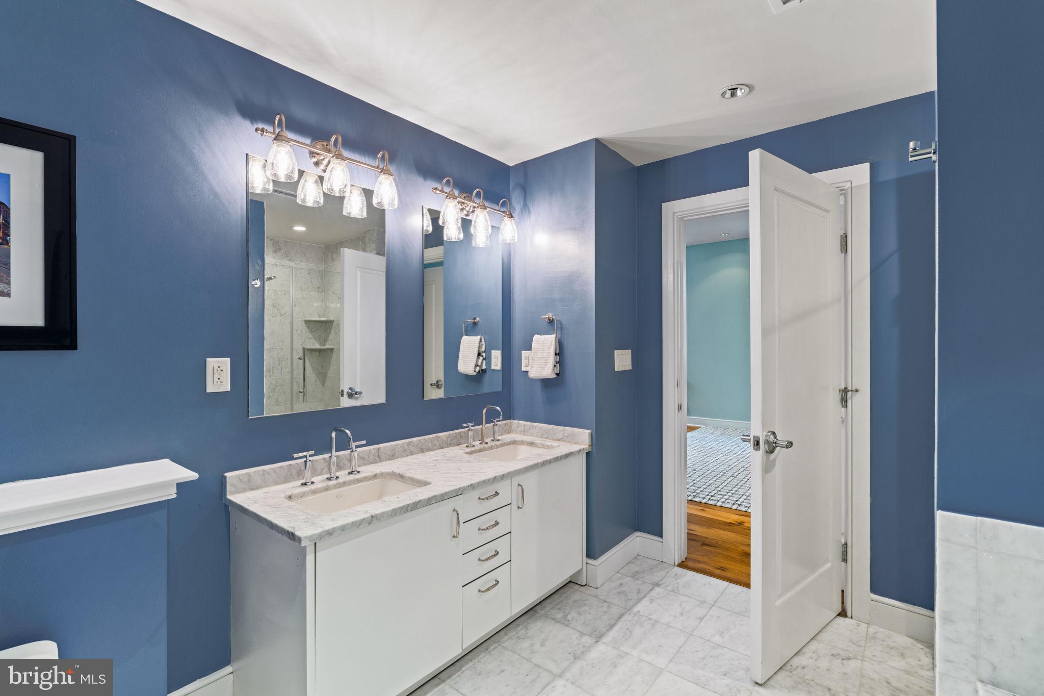 1515 Locust Street, Unit 401 Philadelphia, PA 19102 - Photo 24 of 35